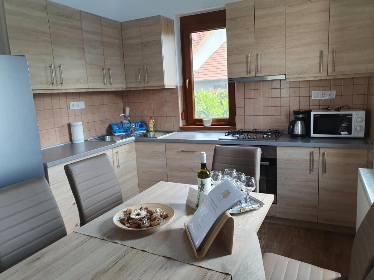 Árvalányhaj Vendégház Balatonakali Esterno foto